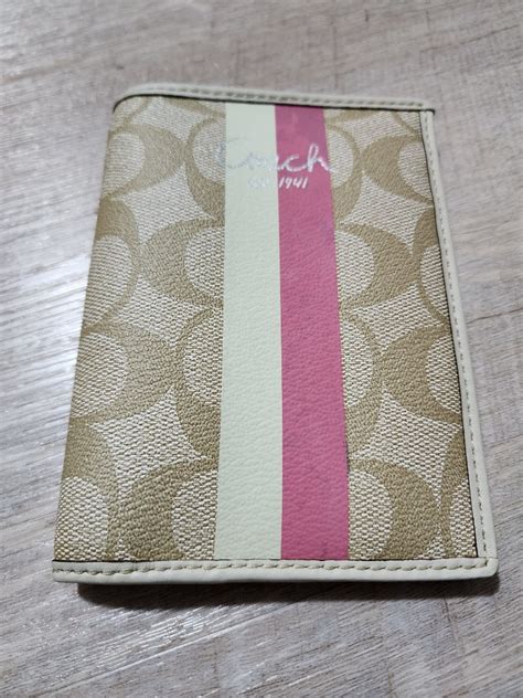 coach passport holder pink